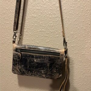 BED STU Cadence convertible crossbody wallet in black lux distressed leather
